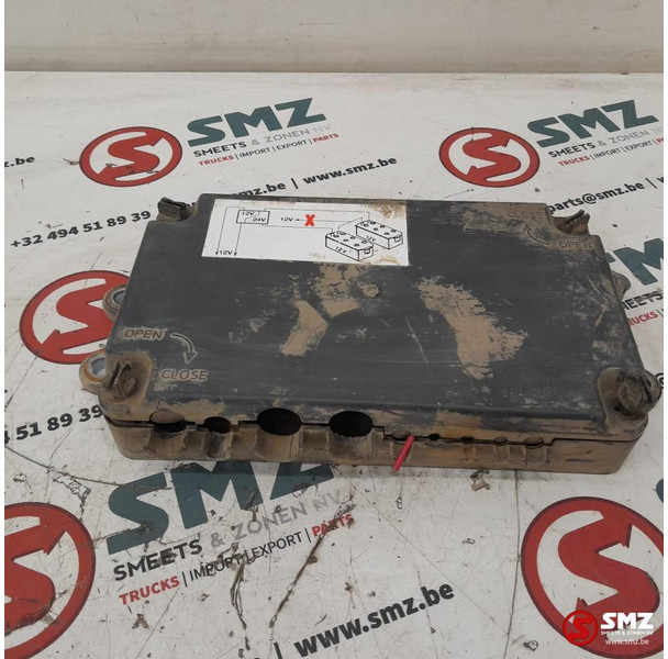 Renault Occ zekeringskast Renault - Elektrisch systeem voor Vrachtwagen: afbeelding 2 Renault Occ zekeringskast Renault - Elektrisch systeem voor Vrachtwagen: afbeelding 2