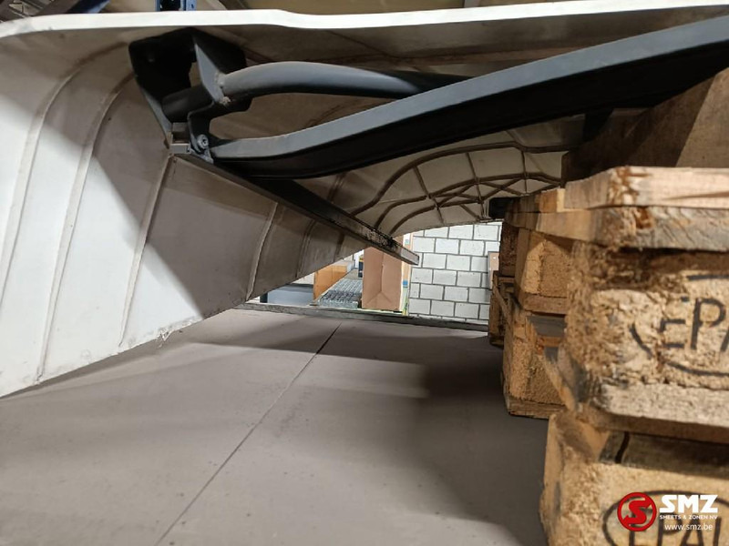 Scania Occ cabinespoiler Scania R //dakspoiler - Aerokit/ Spoiler voor Vrachtwagen: afbeelding 2 Scania Occ cabinespoiler Scania R //dakspoiler - Aerokit/ Spoiler voor Vrachtwagen: afbeelding 2