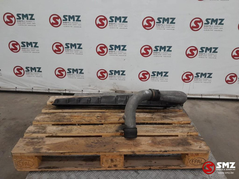 Scania Occ inlaatspruitstuk D11 Scania - Motor en onderdelen voor Vrachtwagen: afbeelding 4 Scania Occ inlaatspruitstuk D11 Scania - Motor en onderdelen voor Vrachtwagen: afbeelding 4