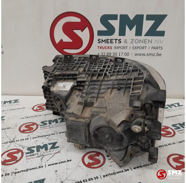 Scania Occ koplamp rechts Scania RHD - Koplamp voor Vrachtwagen: afbeelding 2 Scania Occ koplamp rechts Scania RHD - Koplamp voor Vrachtwagen: afbeelding 2