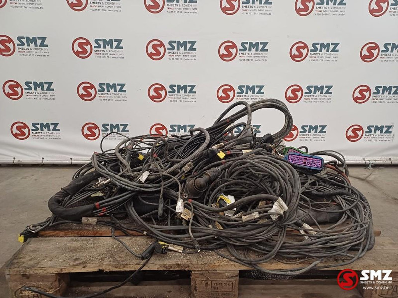 Scania Occ lot kabelbomen Scania - Kabels/ Draden voor Vrachtwagen: afbeelding 1 Scania Occ lot kabelbomen Scania - Kabels/ Draden voor Vrachtwagen: afbeelding 1
