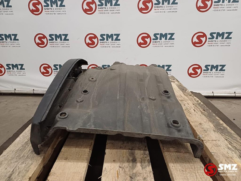 Scania Occ voorspatbord rechts Scania - Carrosserie en exterieur voor Vrachtwagen: afbeelding 4 Scania Occ voorspatbord rechts Scania - Carrosserie en exterieur voor Vrachtwagen: afbeelding 4
