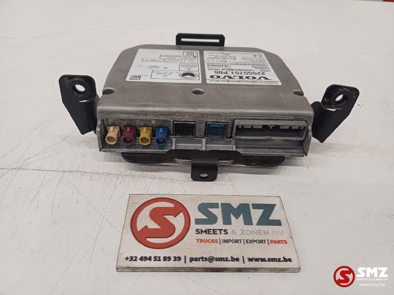 Volvo Occ ECU telematica regeleenheid Volvo - ECU voor Vrachtwagen: afbeelding 2 Volvo Occ ECU telematica regeleenheid Volvo - ECU voor Vrachtwagen: afbeelding 2
