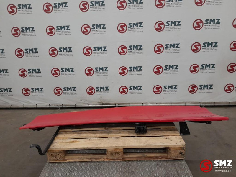 Volvo Occ cabinespoiler links Volvo - Aerokit/ Spoiler voor Vrachtwagen: afbeelding 2 Volvo Occ cabinespoiler links Volvo - Aerokit/ Spoiler voor Vrachtwagen: afbeelding 2