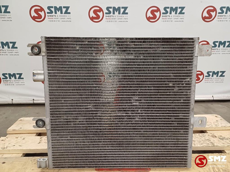 Volvo Occ condenser Volvo - Koelsysteem voor Vrachtwagen: afbeelding 1 Volvo Occ condenser Volvo - Koelsysteem voor Vrachtwagen: afbeelding 1