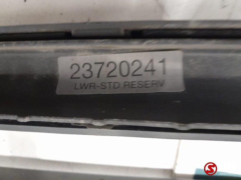 Volvo Occ onderste traptrede grille Volvo - Rooster voor Vrachtwagen: afbeelding 3 Volvo Occ onderste traptrede grille Volvo - Rooster voor Vrachtwagen: afbeelding 3