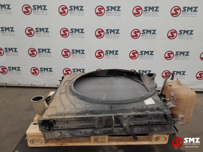 Volvo Occ radiator + intercooler + expansievat Volvo - Radiateur voor Vrachtwagen: afbeelding 2 Volvo Occ radiator + intercooler + expansievat Volvo - Radiateur voor Vrachtwagen: afbeelding 2