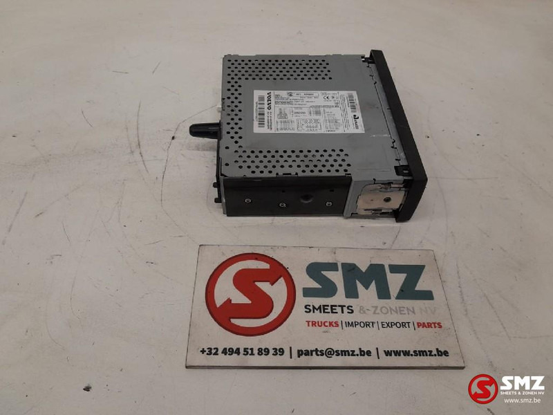 Volvo Occ radio / CD Volvo - Elektrisch systeem voor Vrachtwagen: afbeelding 3 Volvo Occ radio / CD Volvo - Elektrisch systeem voor Vrachtwagen: afbeelding 3