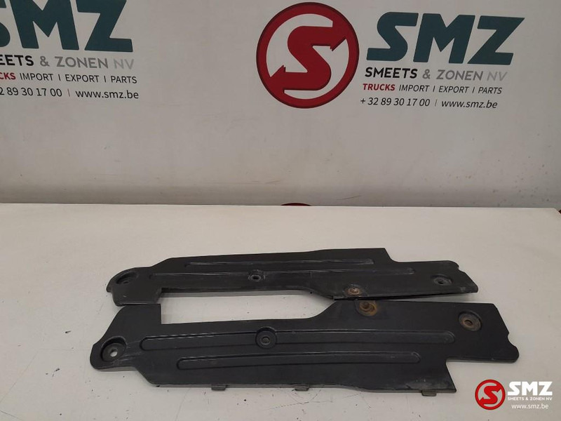 Volvo Occ set inkijkbescherming L/R Volvo - Bumper voor Vrachtwagen: afbeelding 1 Volvo Occ set inkijkbescherming L/R Volvo - Bumper voor Vrachtwagen: afbeelding 1