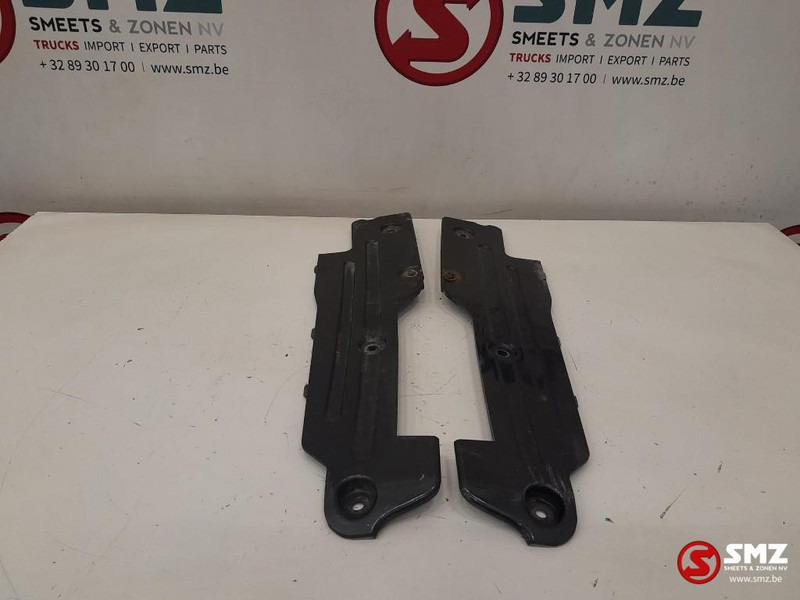 Volvo Occ set inkijkbescherming L/R Volvo - Bumper voor Vrachtwagen: afbeelding 4 Volvo Occ set inkijkbescherming L/R Volvo - Bumper voor Vrachtwagen: afbeelding 4