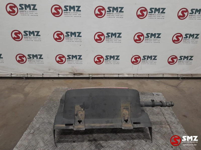 Volvo Occ spatbord rechtsachteraan + spatbordsteun Volvo - Carrosserie en exterieur voor Vrachtwagen: afbeelding 2 Volvo Occ spatbord rechtsachteraan + spatbordsteun Volvo - Carrosserie en exterieur voor Vrachtwagen: afbeelding 2