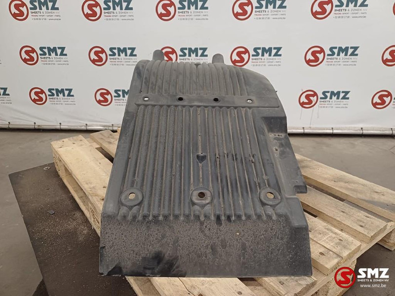 Volvo Occ spatscherm vooraan rechts Volvo - Carrosserie en exterieur voor Vrachtwagen: afbeelding 3 Volvo Occ spatscherm vooraan rechts Volvo - Carrosserie en exterieur voor Vrachtwagen: afbeelding 3