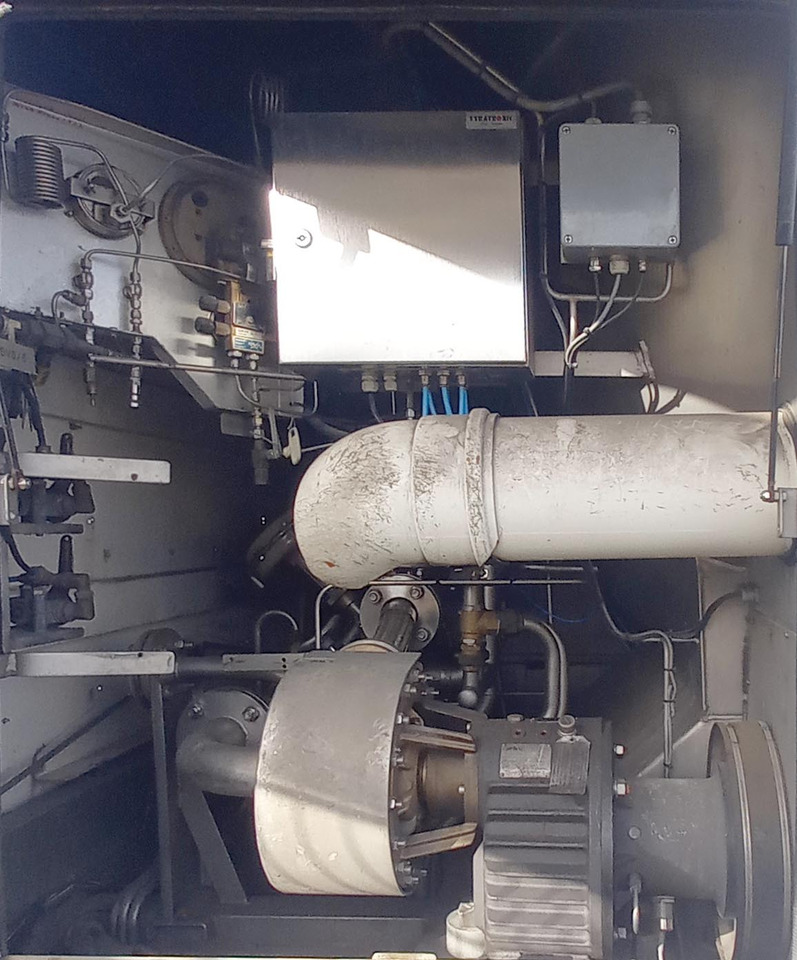 AGA Cryo Gas tank semi-trailer cryogenic used for nitrogen, argon, oxygen, LIN, LOX, LAR. - Tankoplegger: afbeelding 5 AGA Cryo Gas tank semi-trailer cryogenic used for nitrogen, argon, oxygen, LIN, LOX, LAR. - Tankoplegger: afbeelding 5