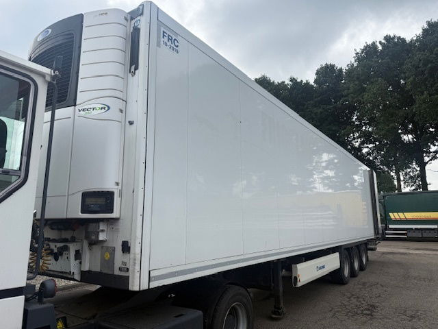Krone Laadklep 270 hoog 2 Liftassen - Koelwagen oplegger: afbeelding 1 Krone Laadklep 270 hoog 2 Liftassen - Koelwagen oplegger: afbeelding 1