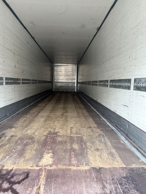 Schmitz Cargobull Achter sluitklep Liftassen - Gesloten oplegger: afbeelding 3 Schmitz Cargobull Achter sluitklep Liftassen - Gesloten oplegger: afbeelding 3