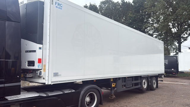 Schmitz Cargobull City stuuras liftas - Koelwagen oplegger: afbeelding 1 Schmitz Cargobull City stuuras liftas - Koelwagen oplegger: afbeelding 1