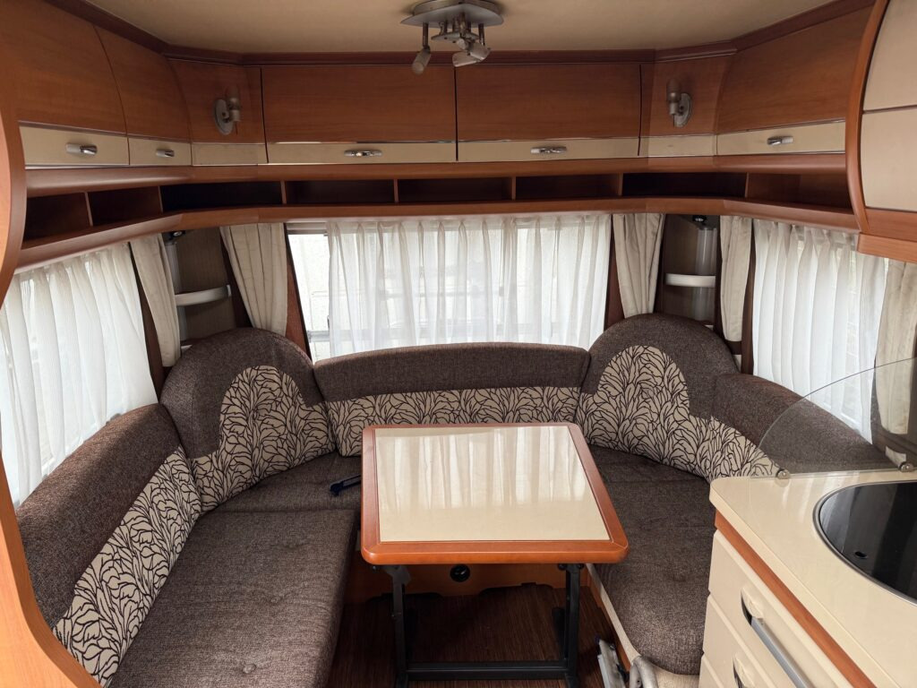 Hobby Excellent 460 UFe 2013 - Caravan: afbeelding 5 Hobby Excellent 460 UFe 2013 - Caravan: afbeelding 5