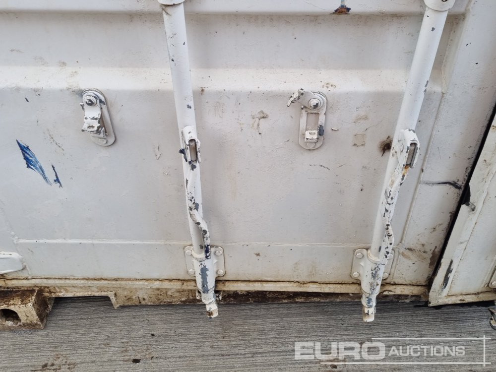 Zeecontainer 10' x 8' Container & Contents (Cannot Be Reconsigned): afbeelding 10