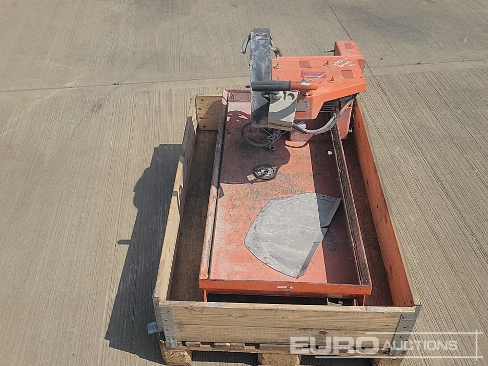 110 Volt Masonry Saw - Bouwmaterieel: afbeelding 4 110 Volt Masonry Saw - Bouwmaterieel: afbeelding 4