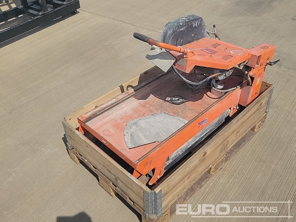 110 Volt Masonry Saw - Bouwmaterieel: afbeelding 5 110 Volt Masonry Saw - Bouwmaterieel: afbeelding 5