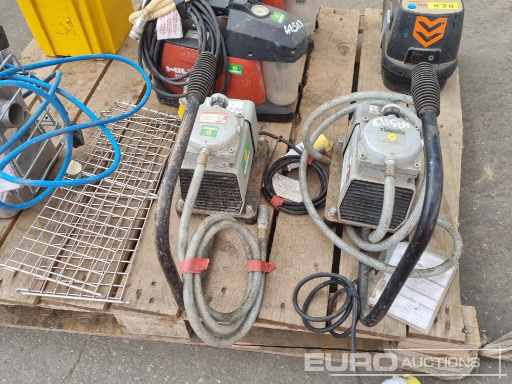Bouwmaterieel 110Volt Transformer, 110Volt Vacuum Pump (4 of), 110Volt Hand Held Floor Sander, Cable Avoidance Tool Signal Detector: afbeelding 21