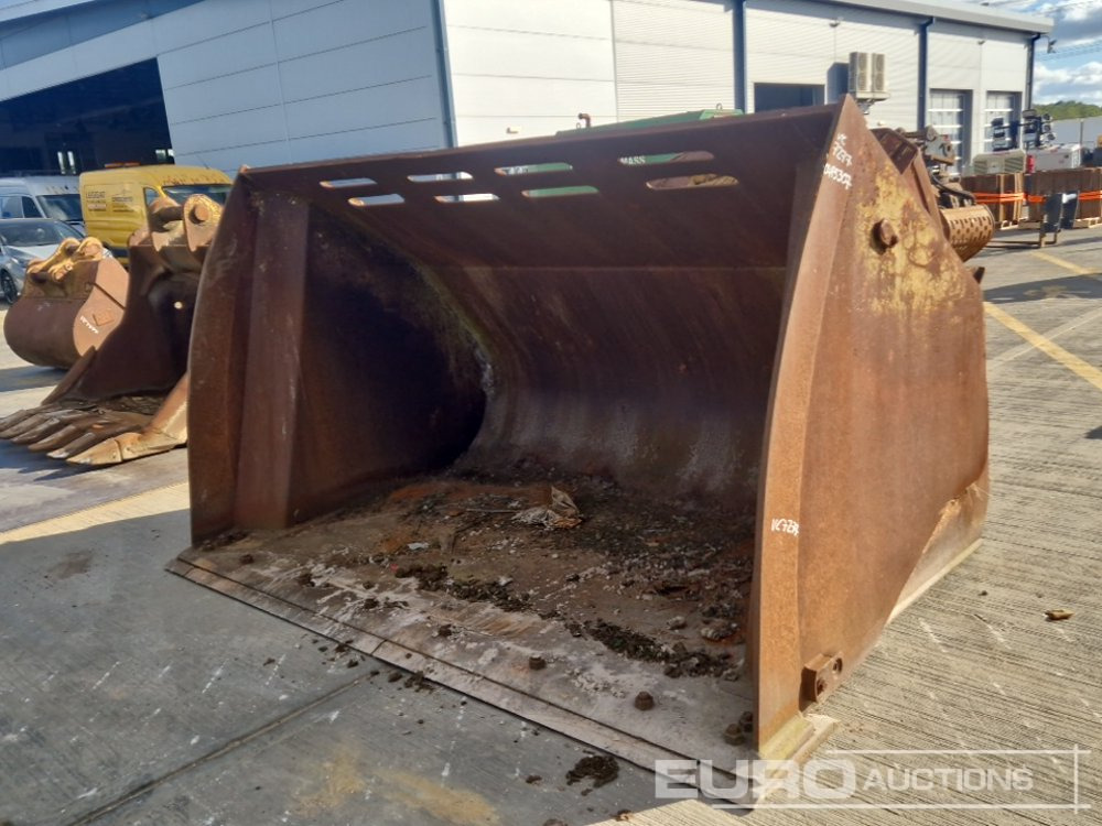 120" Hydraulic Hi Tip Loading Bucket to suit Wheeled Loader - Bak: afbeelding 3 120" Hydraulic Hi Tip Loading Bucket to suit Wheeled Loader - Bak: afbeelding 3