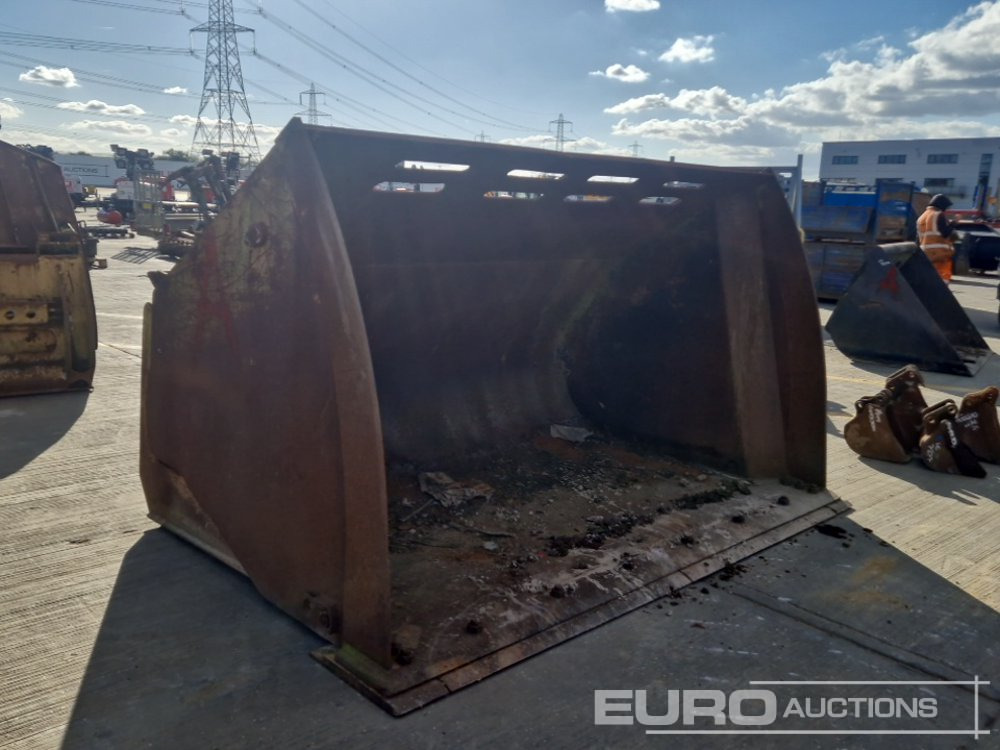120" Hydraulic Hi Tip Loading Bucket to suit Wheeled Loader - Bak: afbeelding 1 120" Hydraulic Hi Tip Loading Bucket to suit Wheeled Loader - Bak: afbeelding 1