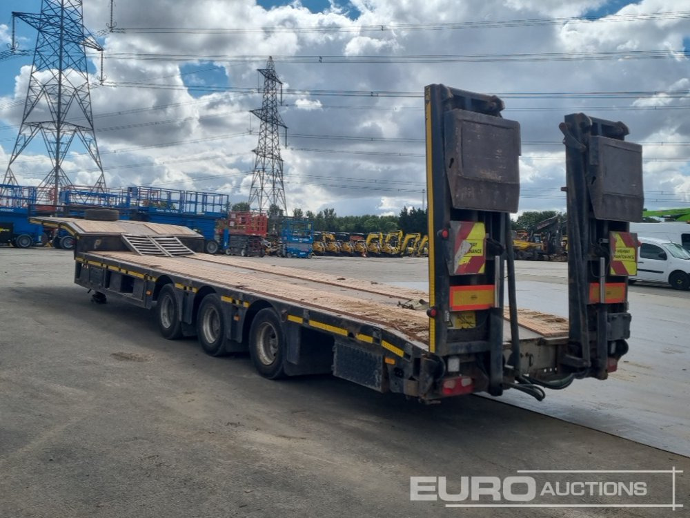 2008 Kassbohrer Tri Axle Step Frame Low Loader Trailer, Outriggers, Hydraulic Flip Toe Ramps. - Dieplader oplegger: afbeelding 3 2008 Kassbohrer Tri Axle Step Frame Low Loader Trailer, Outriggers, Hydraulic Flip Toe Ramps. - Dieplader oplegger: afbeelding 3