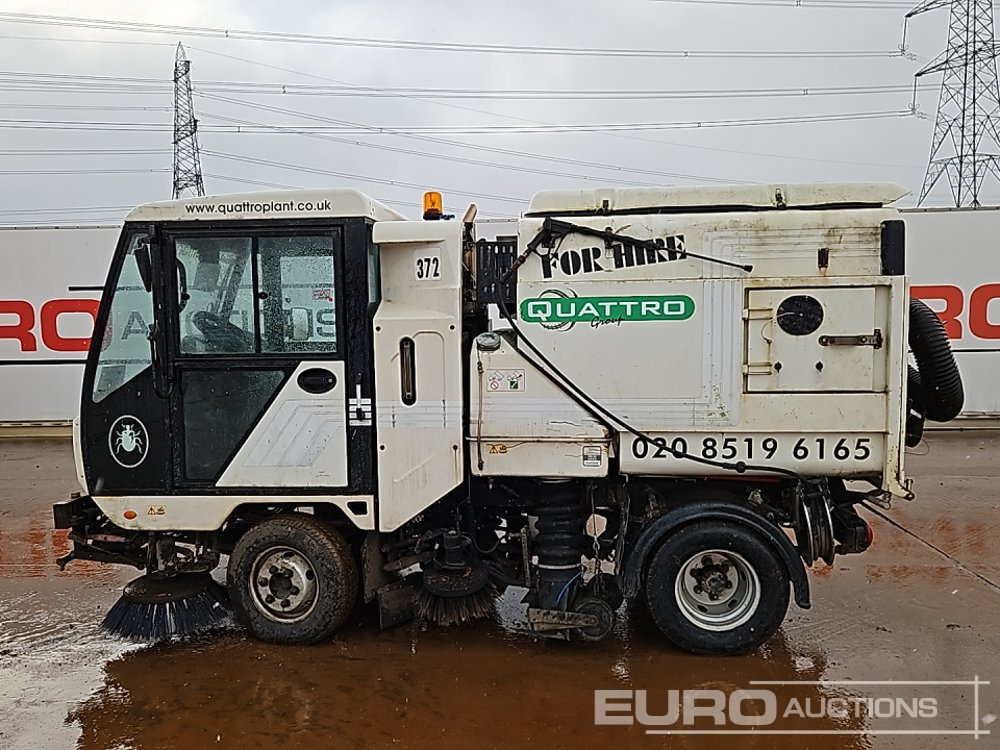 2009 Scarab 4x2 Road Sweeper, Reverse Camera, Automatic Gearbox - Veegwagen: afbeelding 3 2009 Scarab 4x2 Road Sweeper, Reverse Camera, Automatic Gearbox - Veegwagen: afbeelding 3