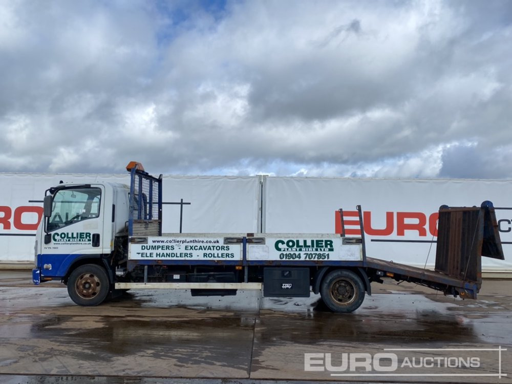2010 Isuzu N75.190 - Vrachtwagen met open laadbak: afbeelding 2 2010 Isuzu N75.190 - Vrachtwagen met open laadbak: afbeelding 2
