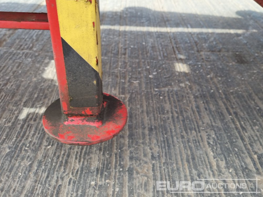 Hoogwerker 2011 Laing Access Platforms PS600 Manual Scissor Lift: afbeelding 16