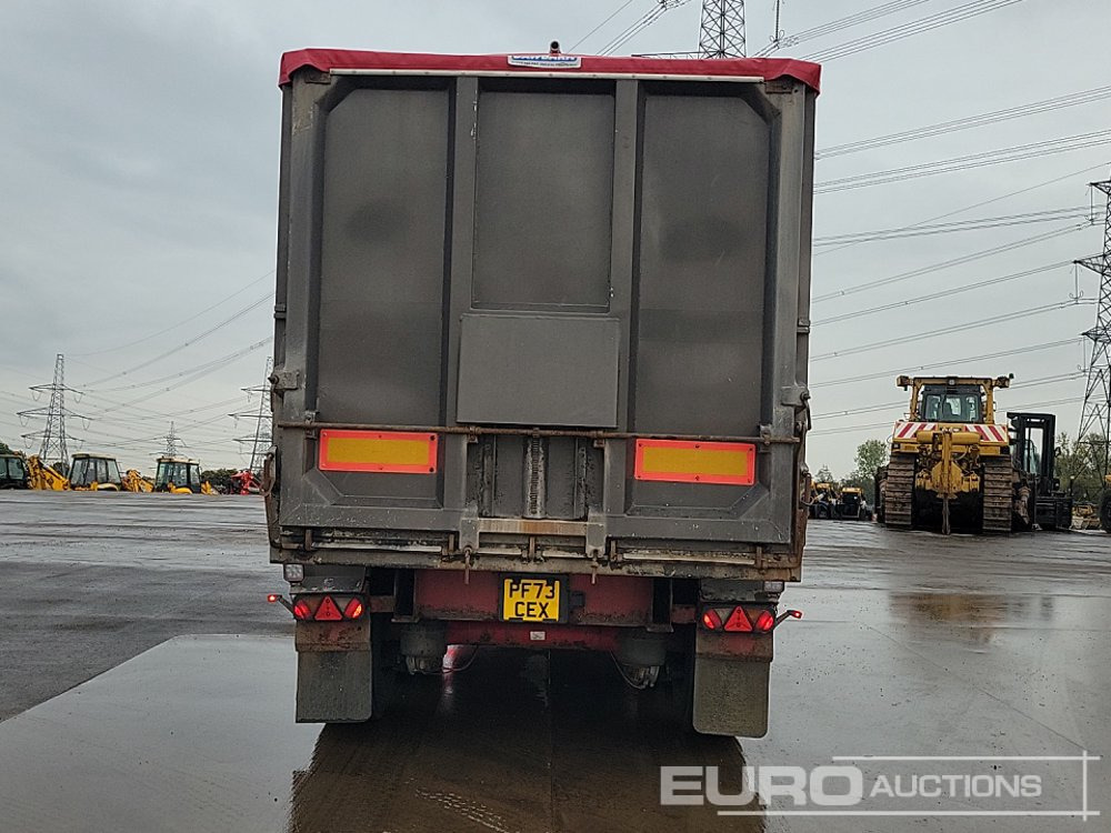 2011 Wilcox Tri Axle Bulk Tipping Trailer, Front Lift Axle, Easy Sheet - Kipper oplegger: afbeelding 4 2011 Wilcox Tri Axle Bulk Tipping Trailer, Front Lift Axle, Easy Sheet - Kipper oplegger: afbeelding 4