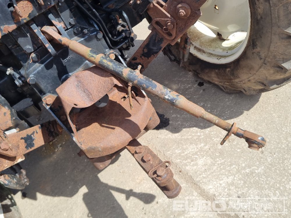 Tractor 2012 New Holland 2WD Tractor, Spool Valve (No Drive): afbeelding 16