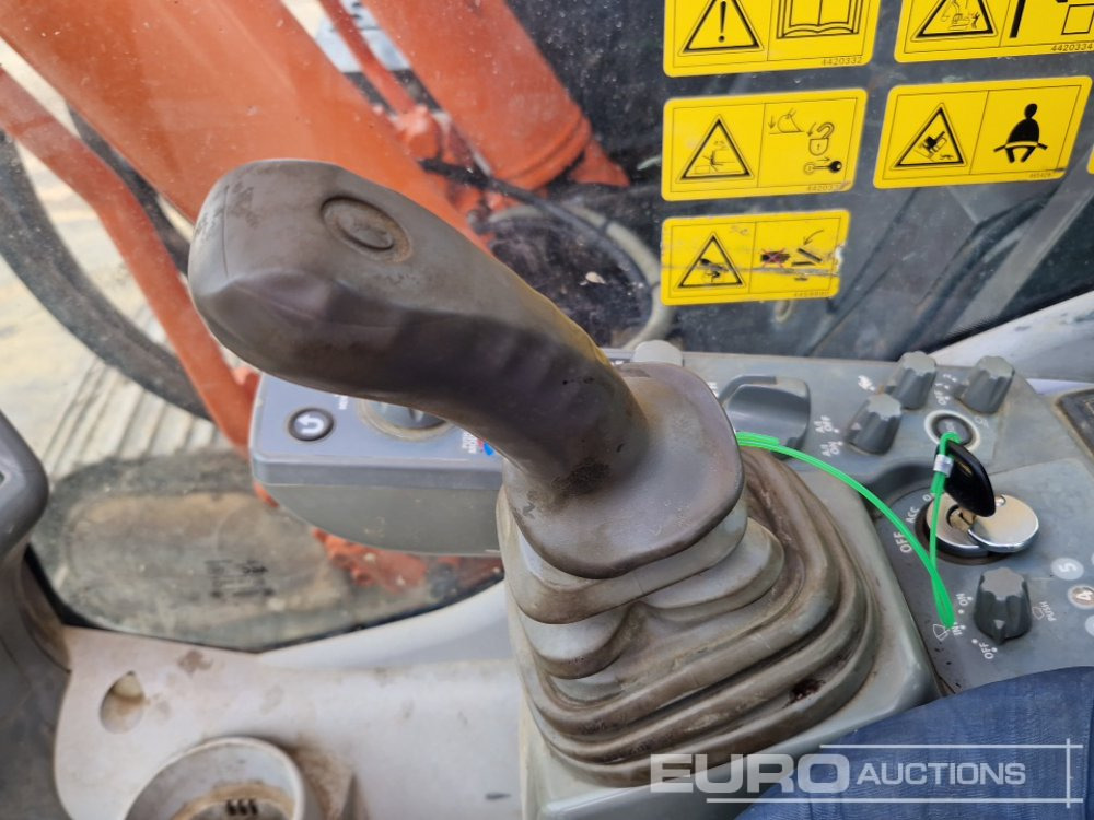 Rupsgraafmachine 2013 Hitachi ZX225USLC-5B: afbeelding 44