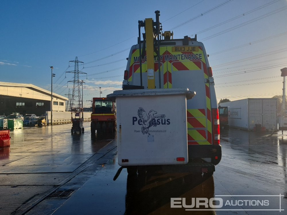 2013 Iveco 70C17 - Personenvervoer: afbeelding 4 2013 Iveco 70C17 - Personenvervoer: afbeelding 4