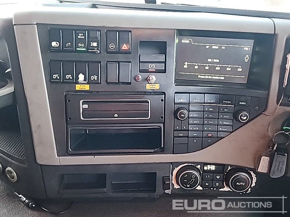 Kipper vrachtwagen 2014 Volvo FM: afbeelding 48