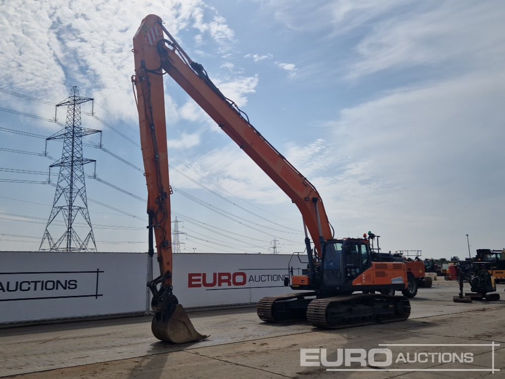 2015 Doosan DX300LC-5 - Rupsgraafmachine: afbeelding 1 2015 Doosan DX300LC-5 - Rupsgraafmachine: afbeelding 1
