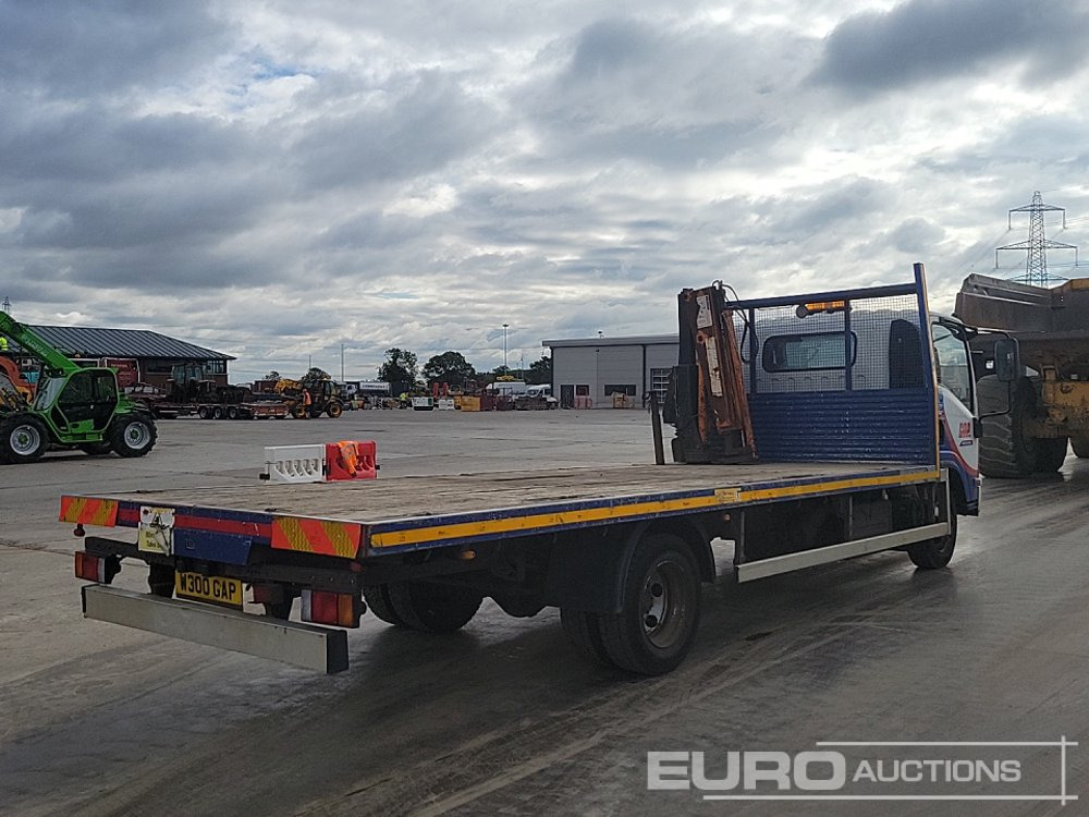2015 Isuzu NPR - Vrachtwagen met open laadbak: afbeelding 5 2015 Isuzu NPR - Vrachtwagen met open laadbak: afbeelding 5