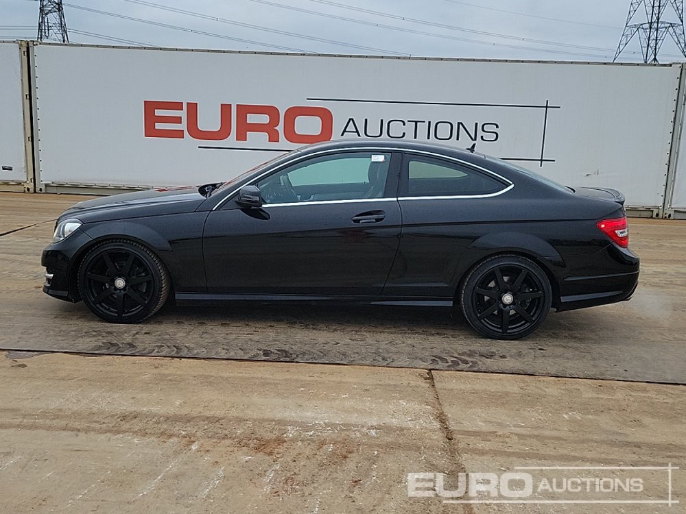 2015 Mercedes C250 AMG - Personenwagen: afbeelding 2 2015 Mercedes C250 AMG - Personenwagen: afbeelding 2