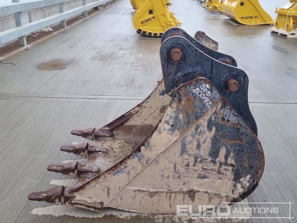 2018 JCB 34" Digging Bucket 65mm Pin to suit 13 Ton Excavator - Bak: afbeelding 2 2018 JCB 34" Digging Bucket 65mm Pin to suit 13 Ton Excavator - Bak: afbeelding 2