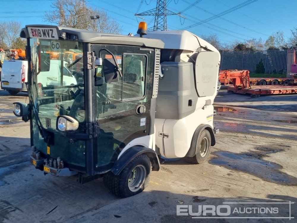 2018 Karcher Articulated Sweeper, Reverse Camera, A/C (Non Runner) - Veegwagen: afbeelding 1 2018 Karcher Articulated Sweeper, Reverse Camera, A/C (Non Runner) - Veegwagen: afbeelding 1