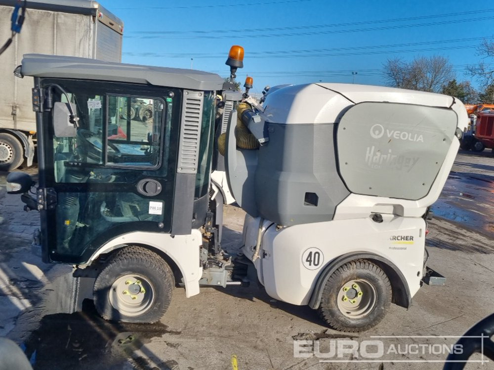 2018 Karcher Articulated Sweeper, Reverse Camera, A/C (Non Runner) - Veegwagen: afbeelding 2 2018 Karcher Articulated Sweeper, Reverse Camera, A/C (Non Runner) - Veegwagen: afbeelding 2