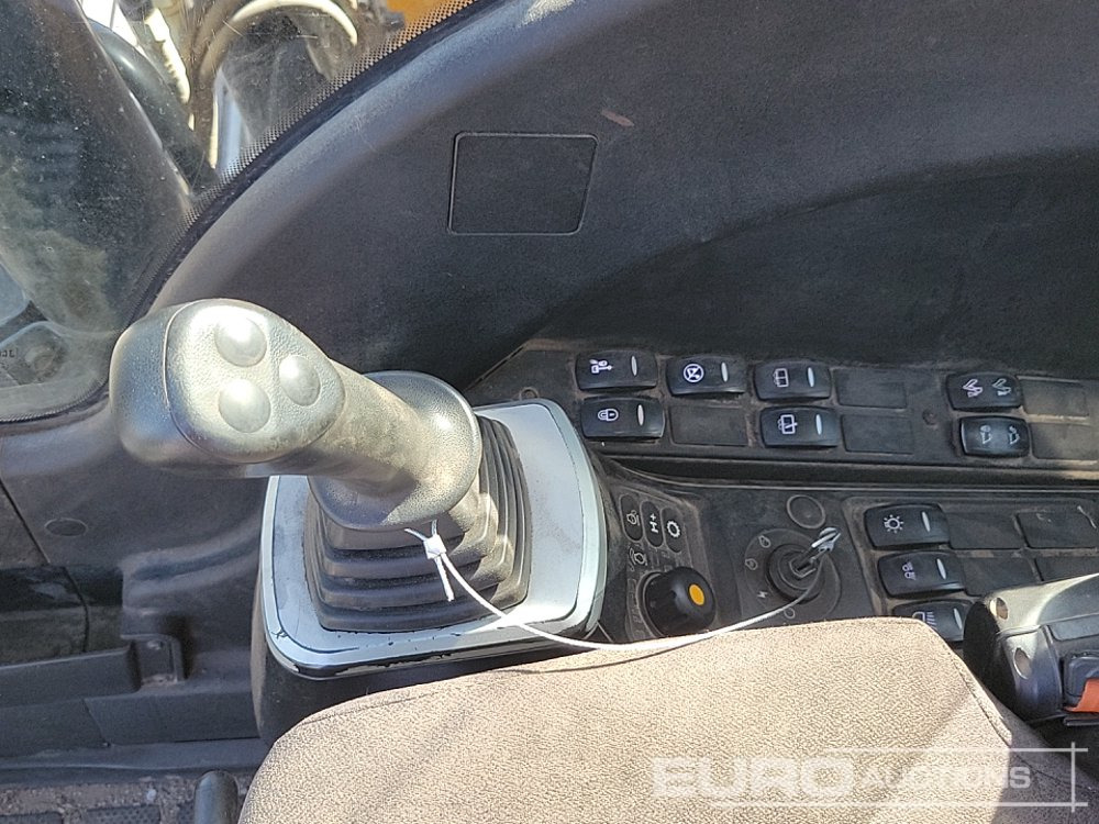 Rupsgraafmachine 2019 JCB JS131LC: afbeelding 48