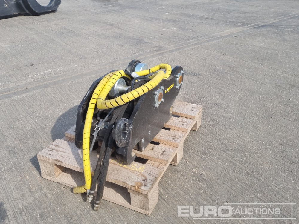2022 Engcon Hydraulic Double Lock QH 45mm Pin to suit 4-6 Ton Excavator - Snelwissel: afbeelding 1 2022 Engcon Hydraulic Double Lock QH 45mm Pin to suit 4-6 Ton Excavator - Snelwissel: afbeelding 1
