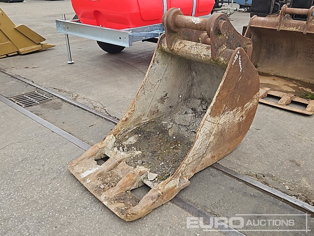 30" Digging Bucket 80mm Pin to suit 20 Ton Excavator - Bak: afbeelding 1 30" Digging Bucket 80mm Pin to suit 20 Ton Excavator - Bak: afbeelding 1