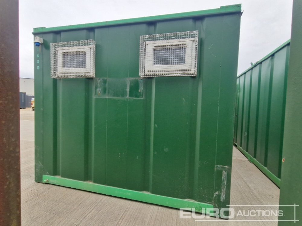 32' x 10' Drying Room (Cannot Be Reconsigned) - Zeecontainer: afbeelding 4 32' x 10' Drying Room (Cannot Be Reconsigned) - Zeecontainer: afbeelding 4