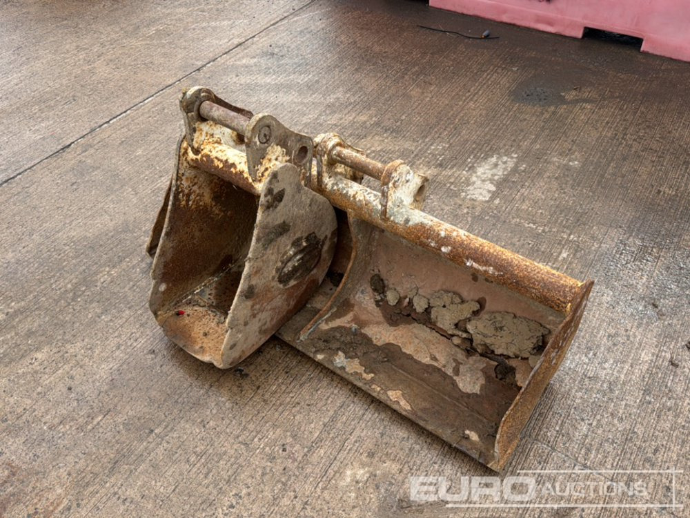 48" Ditching & 9" Digging Bucket to suit Mini Excavator (2 of) - Bak: afbeelding 1 48" Ditching & 9" Digging Bucket to suit Mini Excavator (2 of) - Bak: afbeelding 1