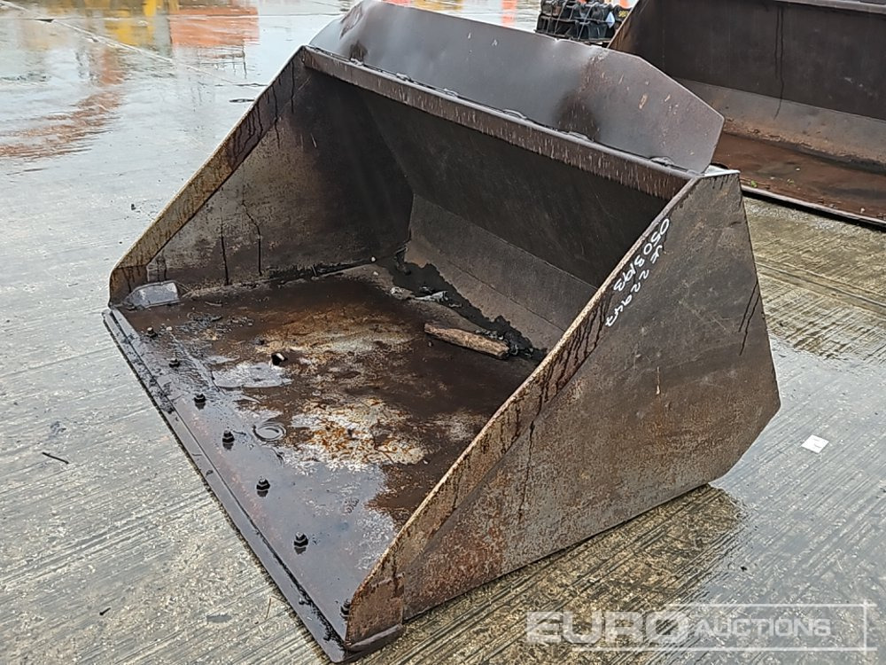 72" Loading Bucket to suit Merlo Telehandler - Bak: afbeelding 3 72" Loading Bucket to suit Merlo Telehandler - Bak: afbeelding 3