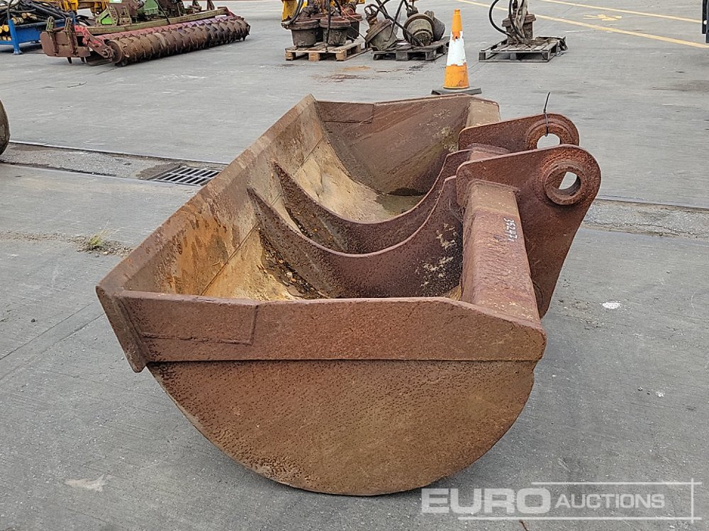 96" Ditching Bucket 90mm Pin to suit 30 Ton Excavator - Bak: afbeelding 2 96" Ditching Bucket 90mm Pin to suit 30 Ton Excavator - Bak: afbeelding 2