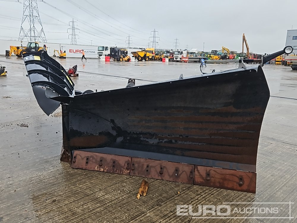 Pronar Hydraulic Folding Snow Plough to suit 3 Point Linkage - Aanbouwdeel voor Graafmachine: afbeelding 1 Pronar Hydraulic Folding Snow Plough to suit 3 Point Linkage - Aanbouwdeel voor Graafmachine: afbeelding 1